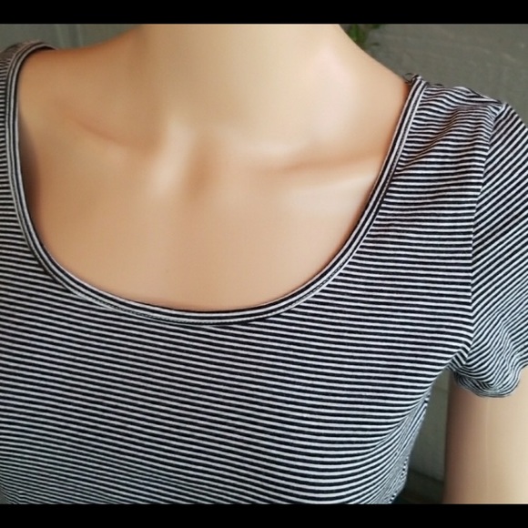 Striped crop top - Picture 3 of 4